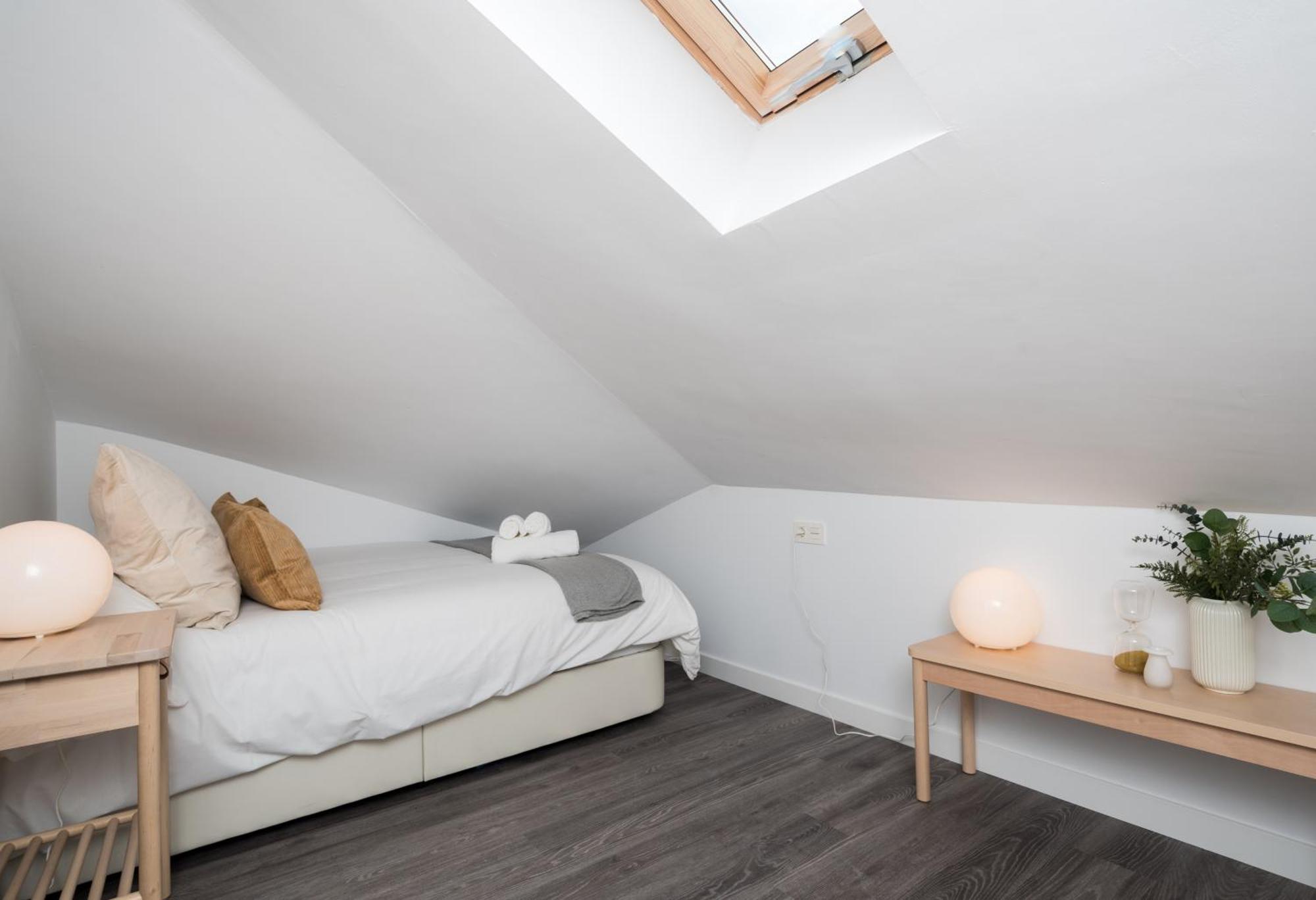 Duplex Buddha Malaga Centro ภายนอก รูปภาพ